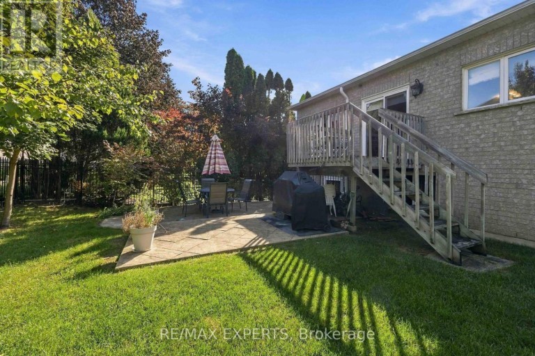 93 VELMAR DRIVE, Vaughan (East Woodbridge), Ontario, L4L8W4