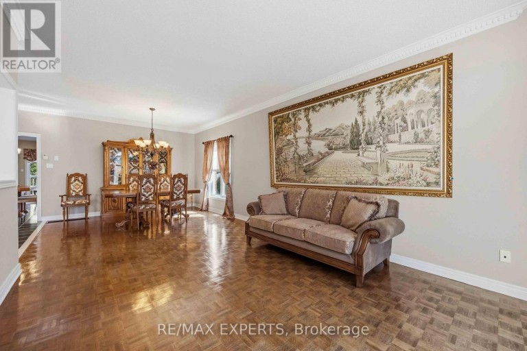 93 VELMAR DRIVE, Vaughan (East Woodbridge), Ontario, L4L8W4