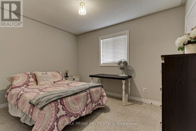 64 IAN DRIVE Georgina (Keswick South) Ontario photo 16