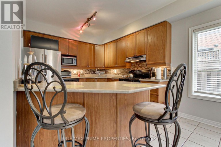 64 IAN DRIVE, Georgina (Keswick South), Ontario, L4P4G3