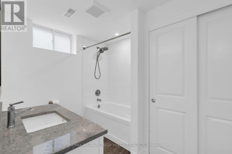 35 LIVIA HERMAN WAY, Barrie (East Bayfield), Ontario, L4M6X1