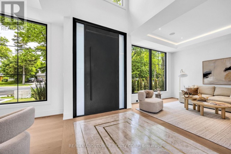 152 THIRD LINE, Oakville (BR Bronte), Ontario, L6L3Z8