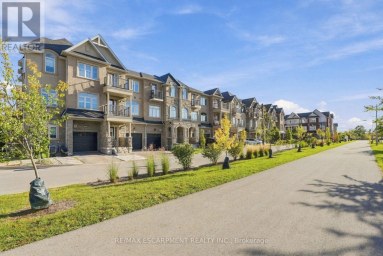 77 BORERS CREEK CIRCLE Hamilton (Waterdown) Ontario photo 2
