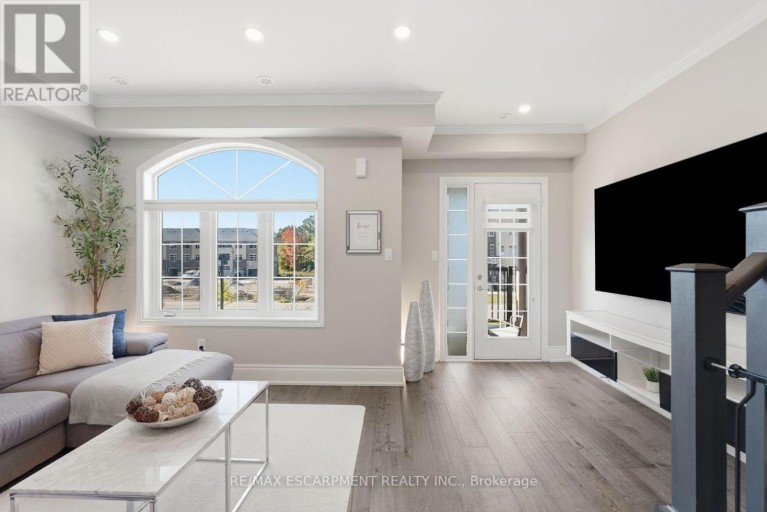 77 BORERS CREEK CIRCLE, Hamilton (Waterdown), Ontario, L8B1W3