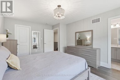 77 BORERS CREEK CIRCLE Hamilton (Waterdown) Ontario photo 32