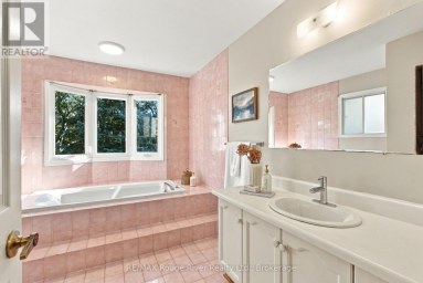51 LOFTHOUSE DRIVE Whitby (Rolling Acres) Ontario photo 26