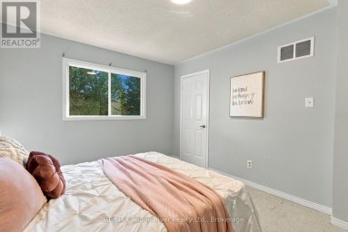 51 LOFTHOUSE DRIVE Whitby (Rolling Acres) Ontario photo 36