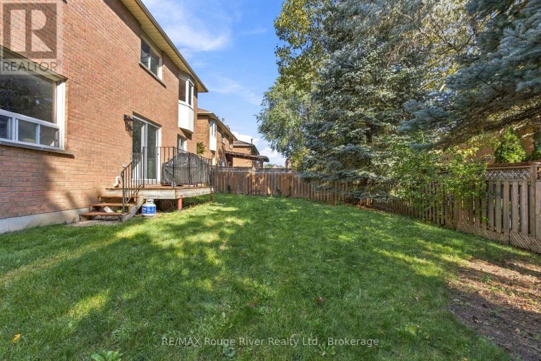 51 LOFTHOUSE DRIVE, Whitby (Rolling Acres), Ontario, L1R1W5