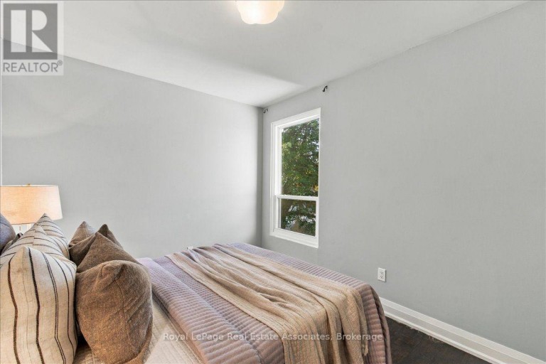 1-4 - 540 MARY STREET E, Whitby (Downtown Whitby), Ontario, L1N2R1
