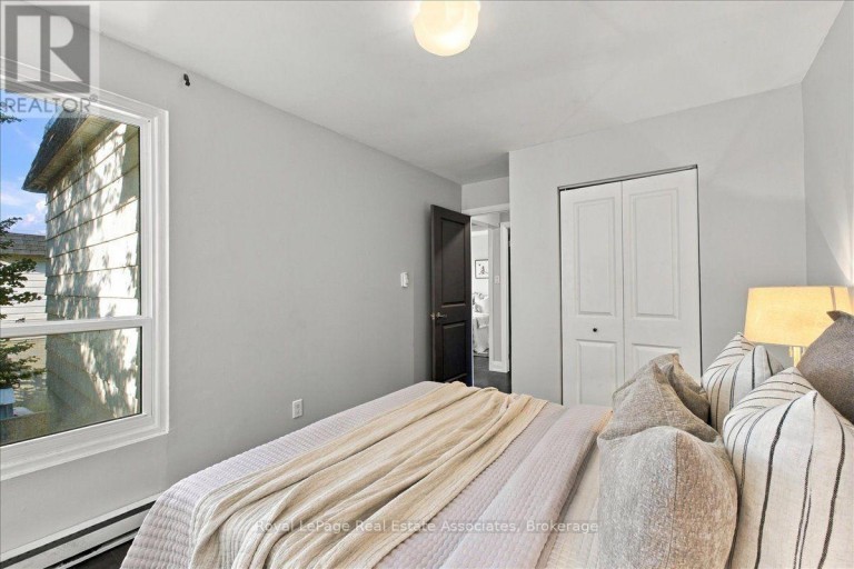 1-4 - 540 MARY STREET E, Whitby (Downtown Whitby), Ontario, L1N2R1