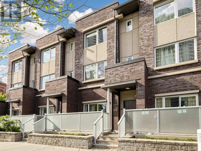 TH3 - 330 VILLAGE GREEN SQUARE, Toronto (Agincourt South-Malvern West), Ontario, M1S0L1