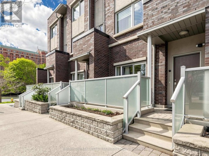 TH3 - 330 VILLAGE GREEN SQUARE, Toronto (Agincourt South-Malvern West), Ontario, M1S0L1