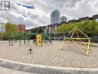 TH3 - 330 VILLAGE GREEN SQUARE Toronto (Agincourt South-Malvern West) Ontario photo 35