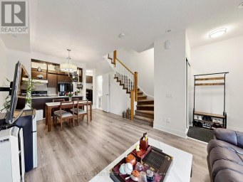 TH3 - 330 VILLAGE GREEN SQUARE Toronto (Agincourt South-Malvern West) Ontario photo 9