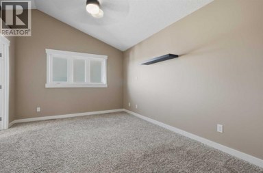 216 Sixmile Common S Lethbridge Alberta photo 15