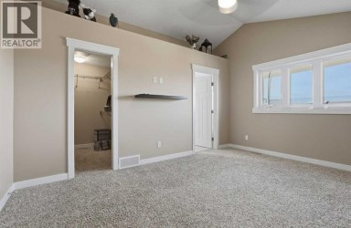 216 Sixmile Common S Lethbridge Alberta photo 16