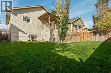 216 Sixmile Common S Lethbridge Alberta photo 35