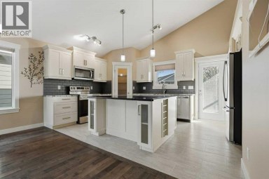 216 Sixmile Common S Lethbridge Alberta photo 5