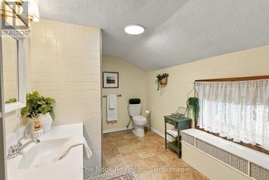 64 WELLINGTON STREET Clarington (Bowmanville) Ontario photo 42