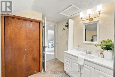 64 WELLINGTON STREET Clarington (Bowmanville) Ontario photo 43