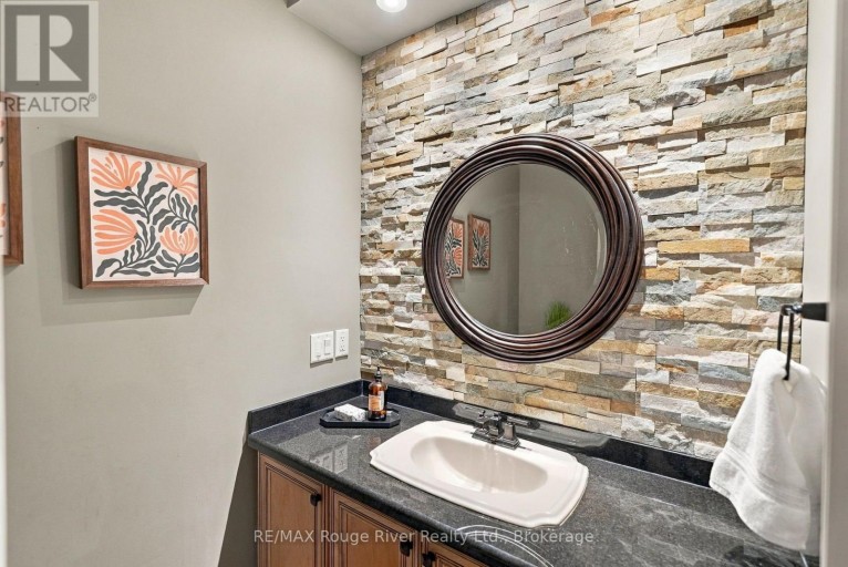 264 RYERSON CRESCENT, Oshawa (Samac), Ontario, L1G8B7