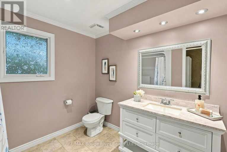 264 RYERSON CRESCENT, Oshawa (Samac), Ontario, L1G8B7