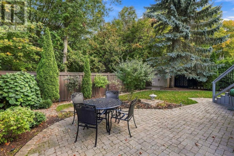 264 RYERSON CRESCENT, Oshawa (Samac), Ontario, L1G8B7