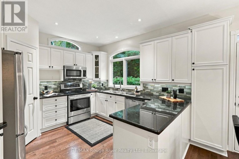264 RYERSON CRESCENT, Oshawa (Samac), Ontario, L1G8B7