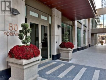 1602 - 80 YORKVILLE AVENUE Toronto (Annex) Ontario photo 1