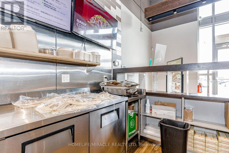 4 - 6015 STEELS AVENUE E, Toronto (Milliken), Ontario, M1V5P7
