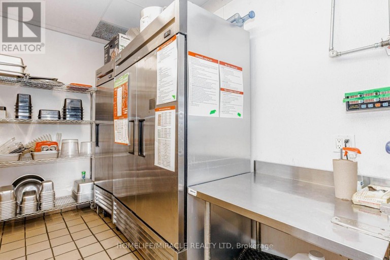 4 - 6015 STEELS AVENUE E, Toronto (Milliken), Ontario, M1V5P7