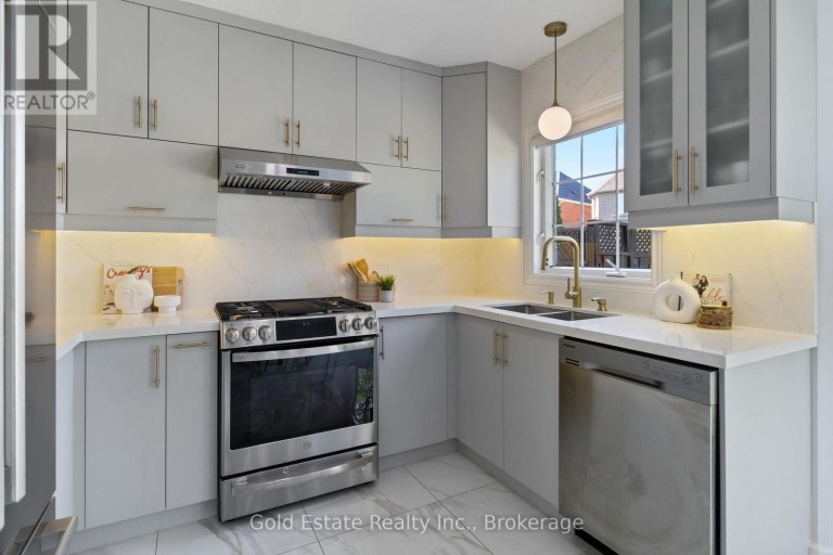 6653 OPERA GLASS CRESCENT, Mississauga (Meadowvale Village), Ontario, L5W1R8