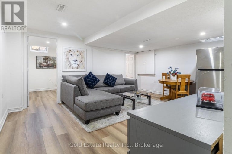 6653 OPERA GLASS CRESCENT, Mississauga (Meadowvale Village), Ontario, L5W1R8