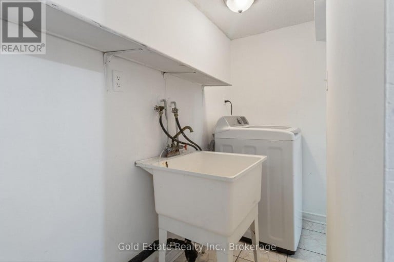 6653 OPERA GLASS CRESCENT, Mississauga (Meadowvale Village), Ontario, L5W1R8