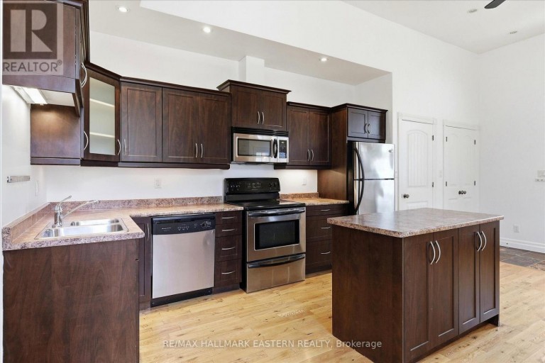 #2 - 760 GEORGE STREET, Peterborough (Northcrest Ward 5), Ontario, K9H3T3