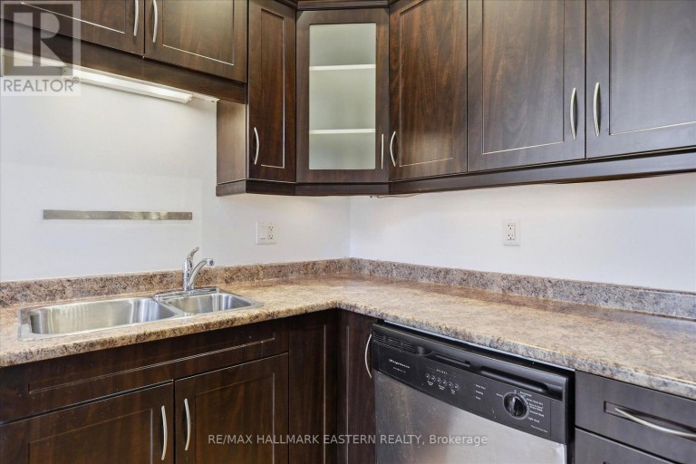 #2 - 760 GEORGE STREET, Peterborough (Northcrest Ward 5), Ontario, K9H3T3