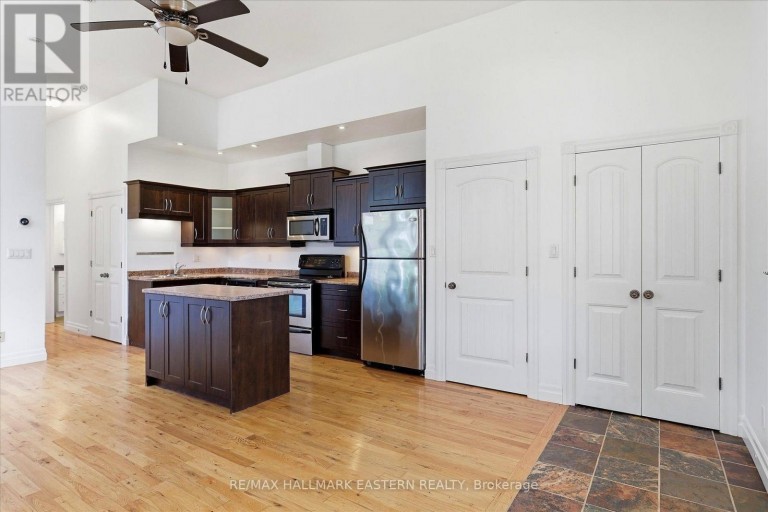 #2 - 760 GEORGE STREET, Peterborough (Northcrest Ward 5), Ontario, K9H3T3