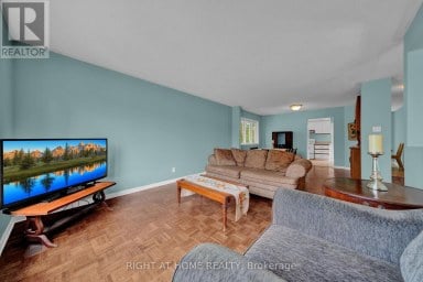 138 45TH STREET N Wasaga Beach Ontario photo 3