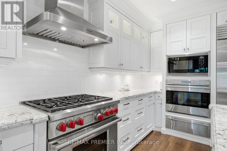 132 THE KINGSWAY, Toronto (Kingsway South), Ontario, M8X2V3
