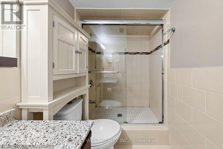 102 - 370 DIXON ROAD, Toronto (Kingsview Village-The Westway), Ontario, M9R1T2