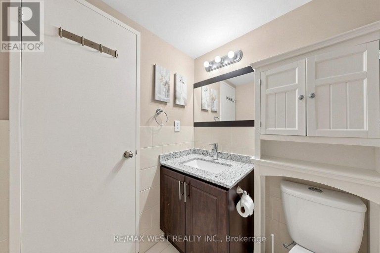 102 - 370 DIXON ROAD, Toronto (Kingsview Village-The Westway), Ontario, M9R1T2