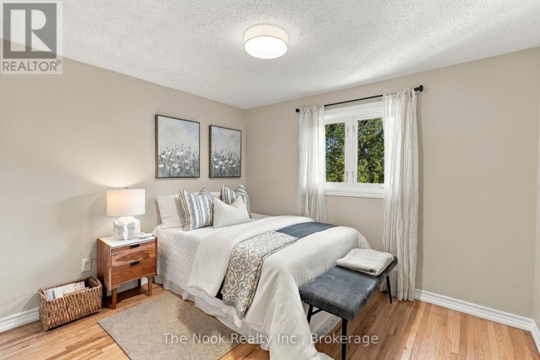 456 HARCOURT DRIVE, Oshawa (Donevan), Ontario, L1H6V6