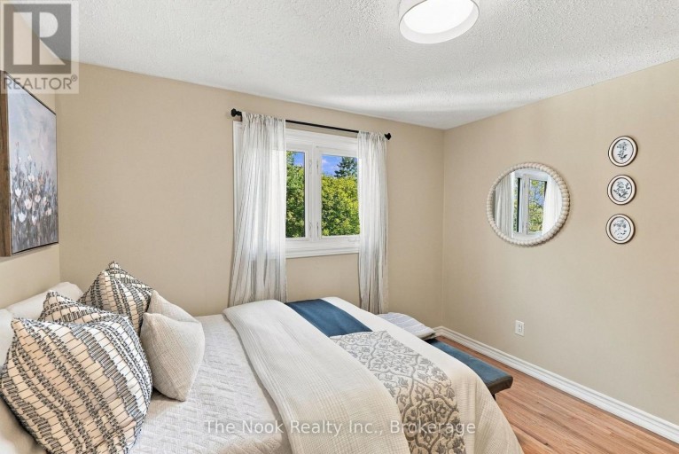 456 HARCOURT DRIVE, Oshawa (Donevan), Ontario, L1H6V6