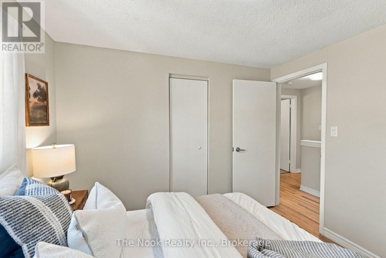 456 HARCOURT DRIVE, Oshawa (Donevan), Ontario, L1H6V6