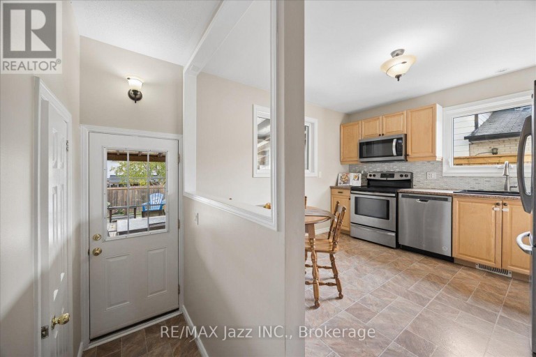 419 MAPLEWOOD DRIVE, Oshawa (O'Neill), Ontario, L1G5R7