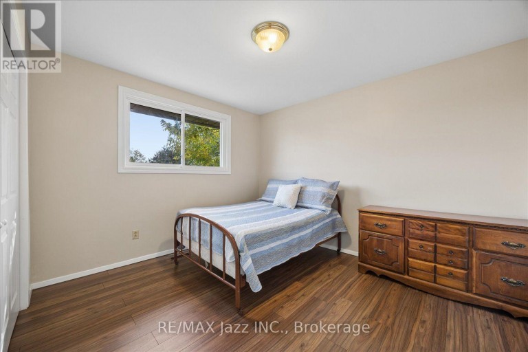 419 MAPLEWOOD DRIVE, Oshawa (O'Neill), Ontario, L1G5R7