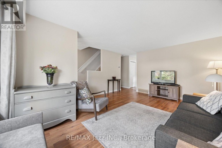 419 MAPLEWOOD DRIVE, Oshawa (O'Neill), Ontario, L1G5R7