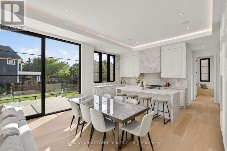 146 THIRD LINE, Oakville (BR Bronte), Ontario, L6L3Z8