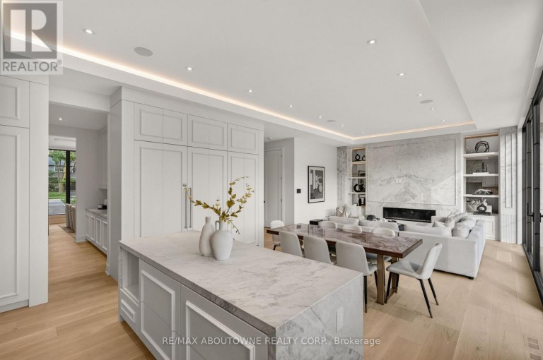 146 THIRD LINE, Oakville (BR Bronte), Ontario, L6L3Z8