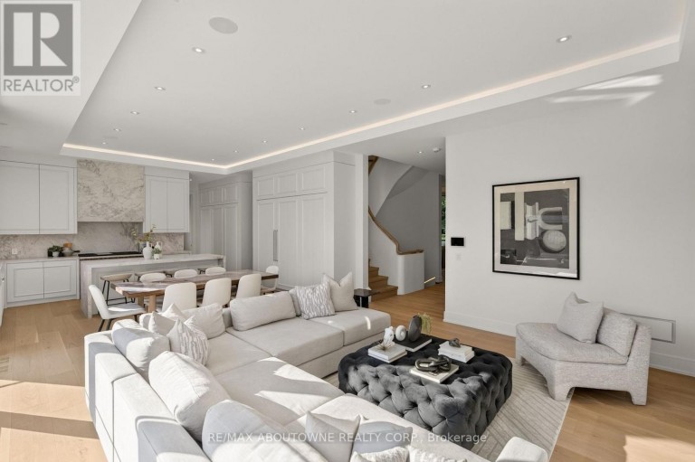 146 THIRD LINE, Oakville (BR Bronte), Ontario, L6L3Z8